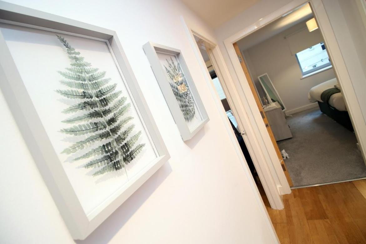 Hamilton Court 1Bedroom Apartment, Bright And Central Location With Balcony And Wi-Fi Apartament *